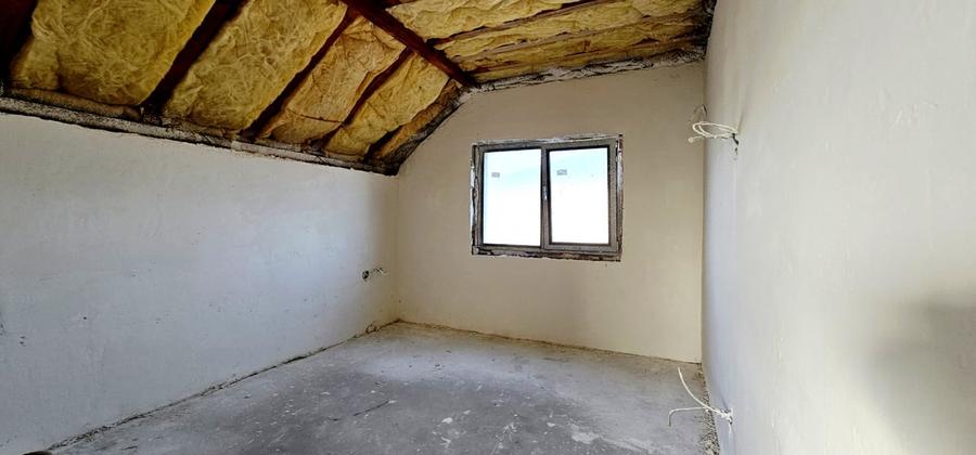 Casă individuală cu 5 camere cu Teren 300 Mp în Berceni