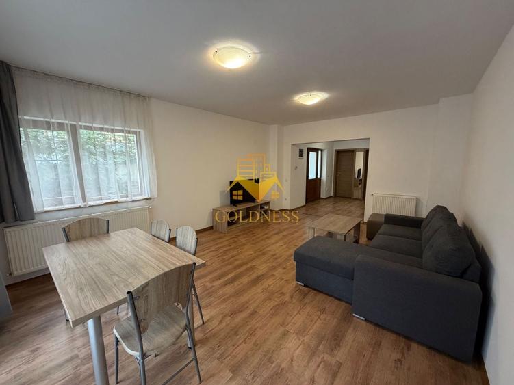 Duplex cu 5 camere cu Canalizare în Andrei Mureșanu