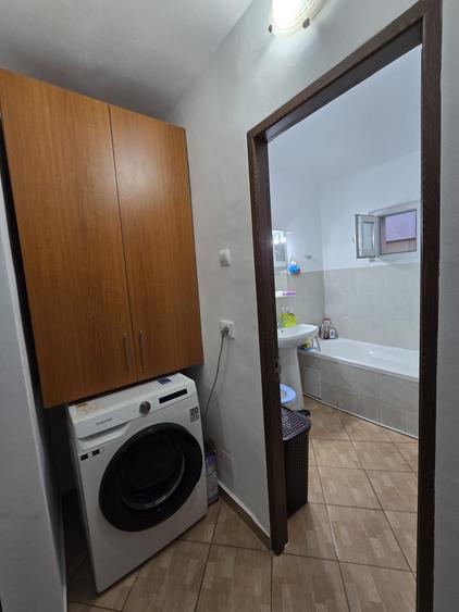 Apartament cu 2 camere decomandat în Exterior Vest