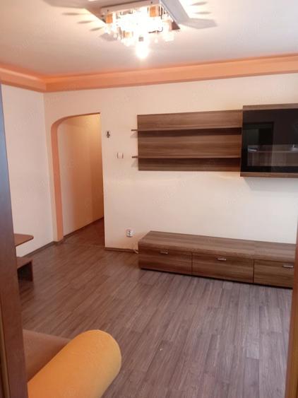 Apartament cu 2 camere nedecomandat în Mihai Bravu