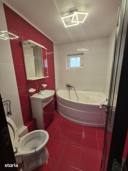Apartament cu 2 camere decomandat în Apărătorii Patriei
