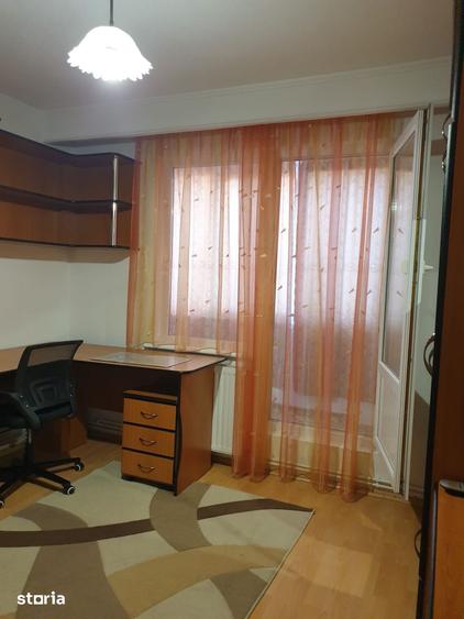 Apartament cu 2 camere în 22 Decembrie 1989
