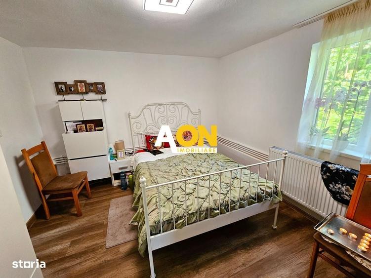 Casa renovata, 2 corpuri de cladire + anexe, 1331 mp teren, Paclisa - 13