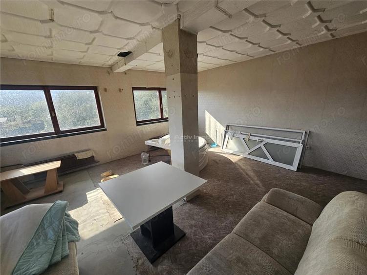 Apartament cu 4 camere decomandat în Calea Timișoarei