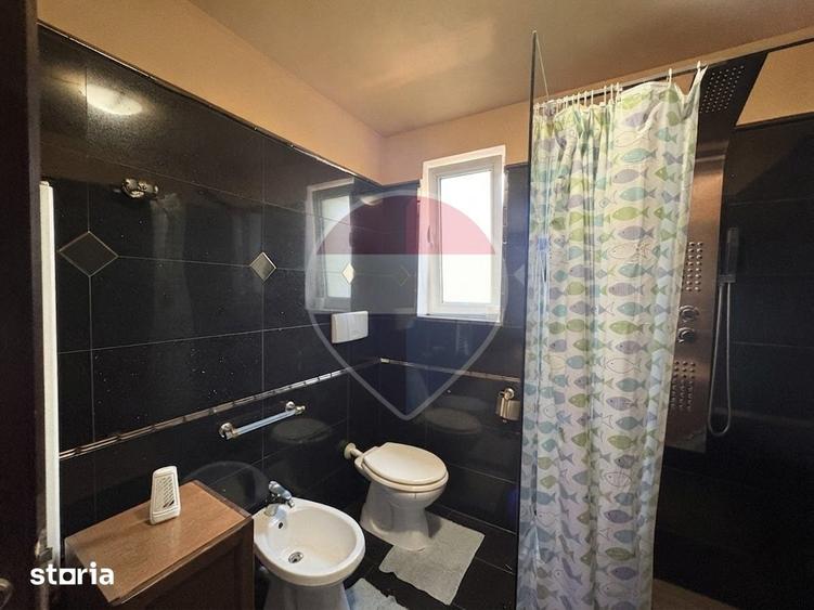 Casă cu 5 camere cu Teren 600 Mp în Ultracentral