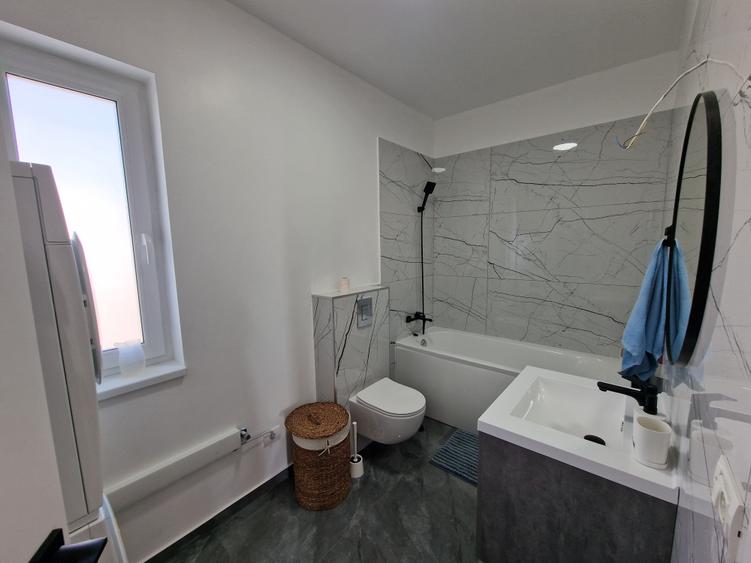 Casă individuală cu 5 camere cu Canalizare în Tunari