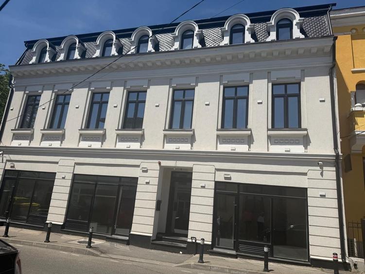 Spatiu comerciale de inchiriat Ultracentral Craiova - 1