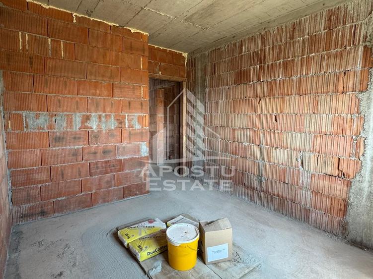 Duplex cu 3 camere cu Canalizare în Urseni