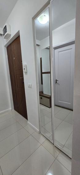 Apartament cu 2 camere semidecomandat, mobilat în Tomis II