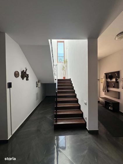 Casă cu 4 camere decomandat în Lucian Blaga