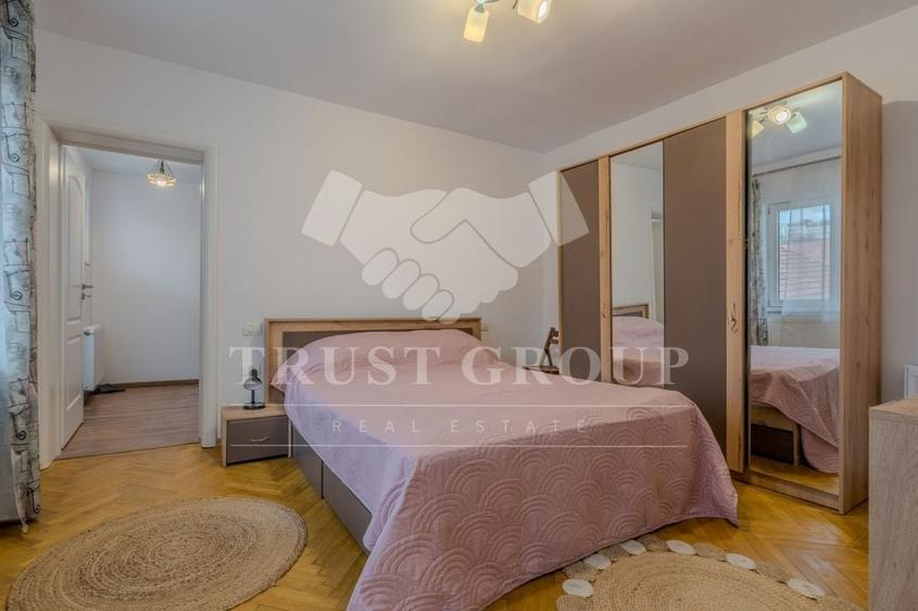 Casă individuală cu 5 camere cu Canalizare în Brașovul Vechi