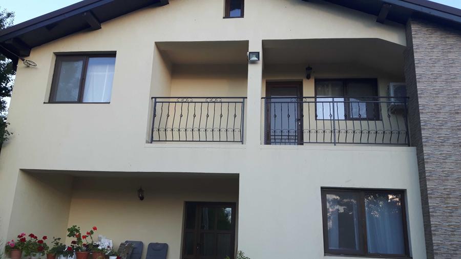 Casă cu 4 camere în Răcari