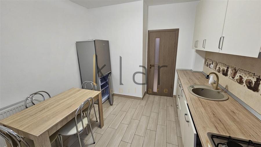 Apartament cu 2 camere decomandat, mobilat în Sopor