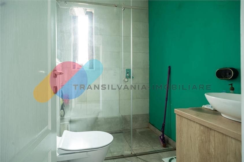 Duplex cu 4 camere cu Canalizare în Dezmir