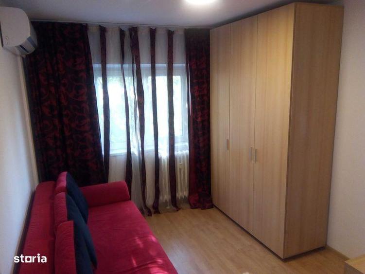 Apartament cu 3 camere decomandat, mobilat în Apusului