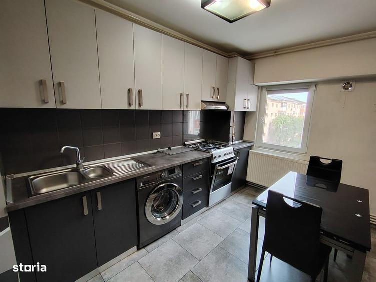 Apartament cu 2 camere decomandat în Central