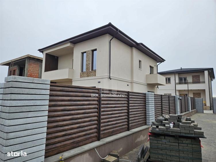 Casă cu 4 camere cu Teren 325 Mp în Dobroești