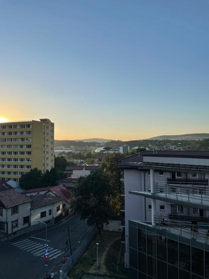Apartament cu 3 camere decomandat în Hașdeu