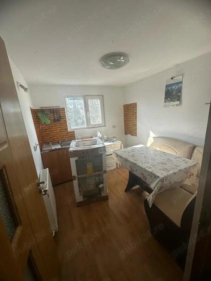 Casă cu 3 camere cu Teren 132 Mp în Central