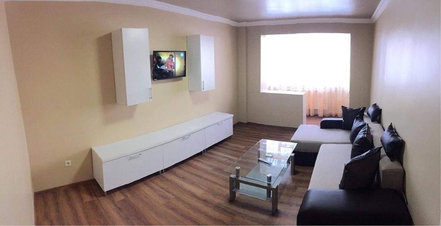 Apartament cu 2 camere decomandat în Micro 17
