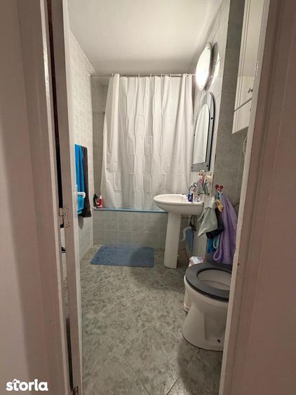 Apartament cu 3 camere decomandat în Decebal