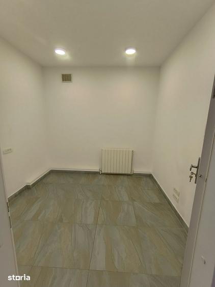 Spațiu comercial, de 35 mp, în Moșilor