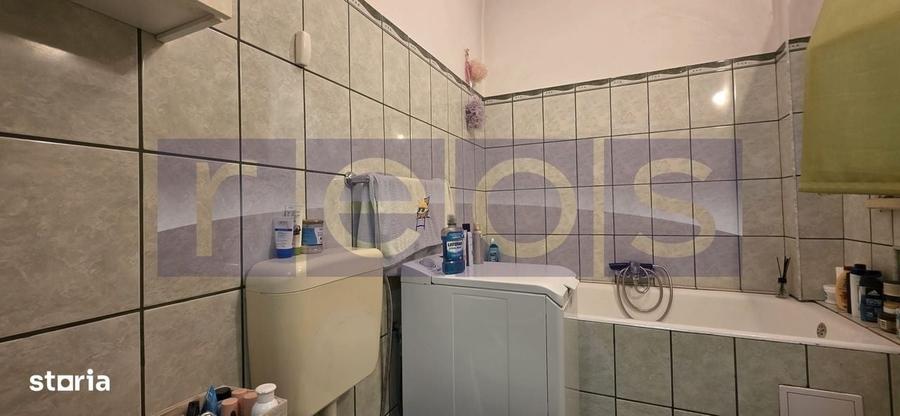Apartament cu 3 camere semidecomandat în Universitate