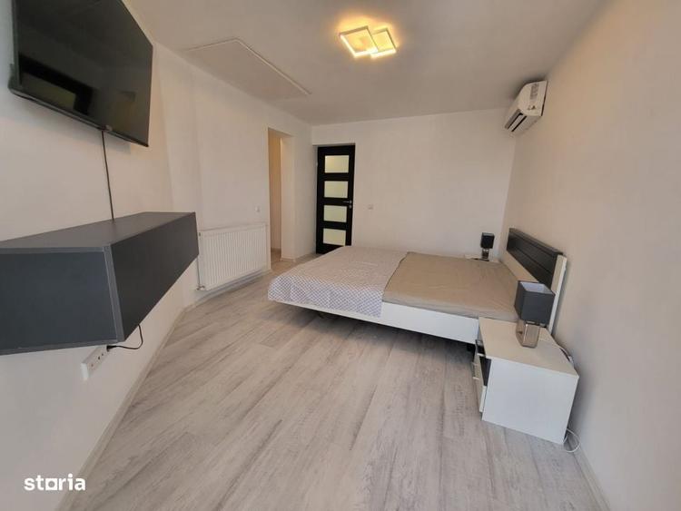Casă cu 4 camere semidecomandat în Balotești