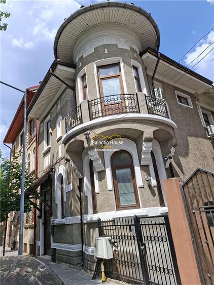 Casă cu 16 camere cu Teren 200 Mp în Foișorul de Foc