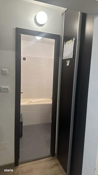 Apartament cu 2 camere semidecomandat în Crângași