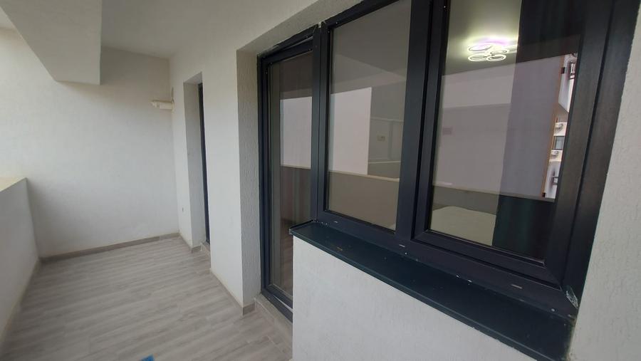 Garsonieră decomandată în Apărătorii Patriei