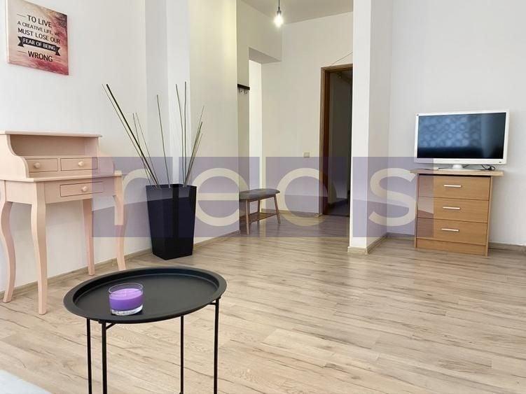 Apartament cu 2 camere semidecomandat, mobilat în Vitan Mall