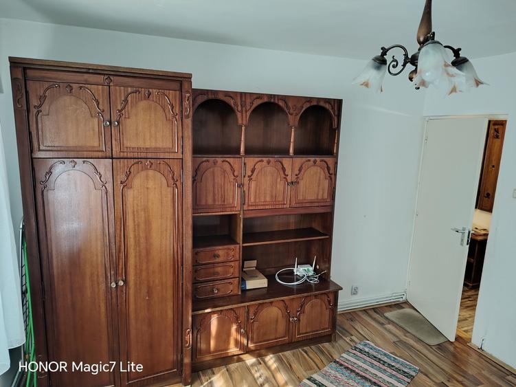 Garsonieră decomandată în Dâmbu Pietros