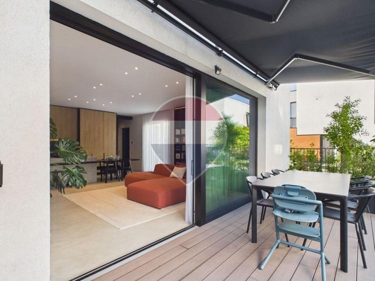 Duplex cu 4 camere cu Teren 202 Mp în Central
