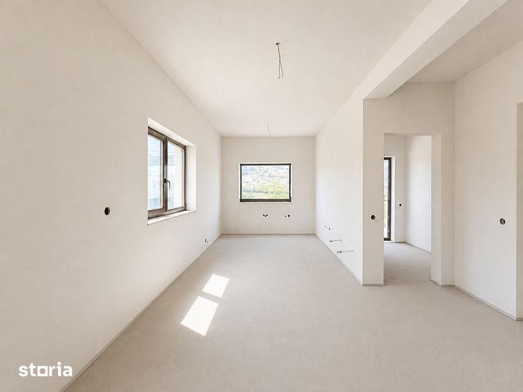 Casă cu 4 camere cu Teren 474 Mp în Apahida