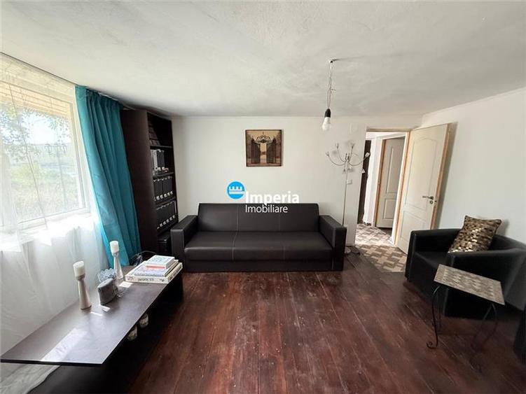 Casă individuală cu 3 camere cu Teren 4200 Mp în Mălăești