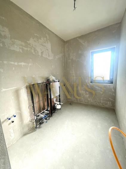 Duplex cu 4 camere cu Canalizare în Florești