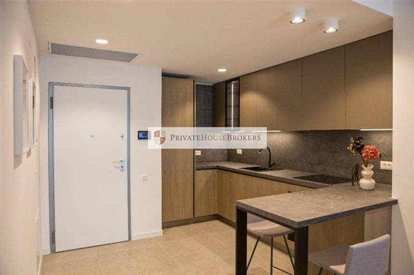 Apartament cu 2 camere semidecomandat, mobilat în Aviației