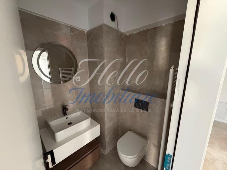 Apartament cu 3 camere decomandat în Florești