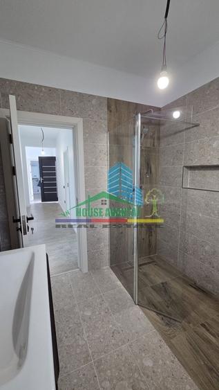 Casă individuală cu 4 camere cu Canalizare în Olteni