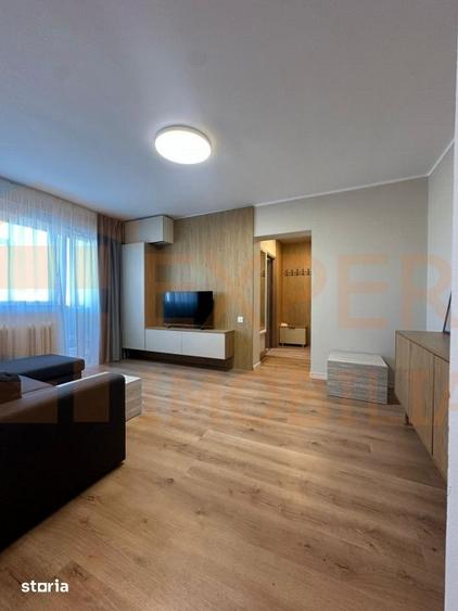 Apartament cu 2 camere semidecomandat, mobilat în City Park Mall