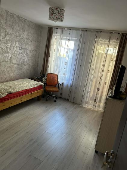 Apartament cu 2 camere decomandat, mobilat în Florești — fotografia 3