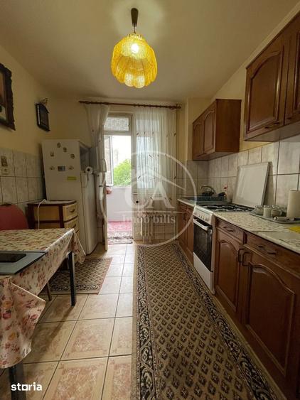 Apartament cu 3 camere decomandat în Decebal