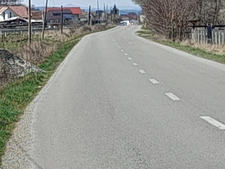 Teren de 4300 mp, în Arcalia