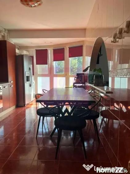 Apartament cu 4 camere decomandat în Dristor