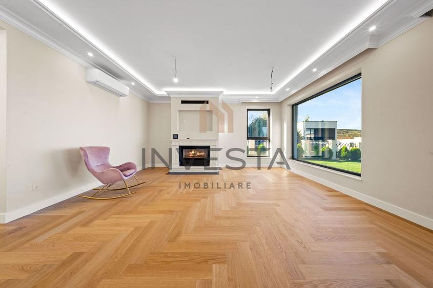 Casă individuală cu 8 camere cu Canalizare în Borhanci