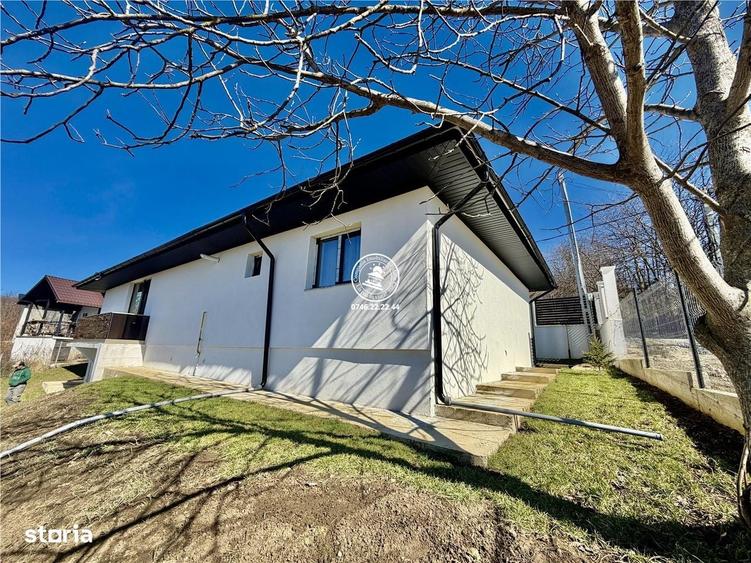 Casă cu 4 camere în Pietrăria