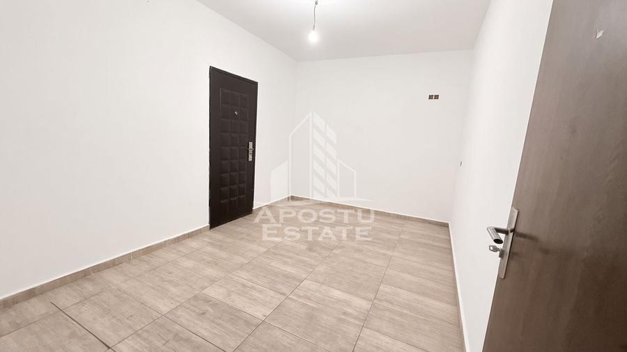 Spațiu comercial, de 97 mp, în Uihei
