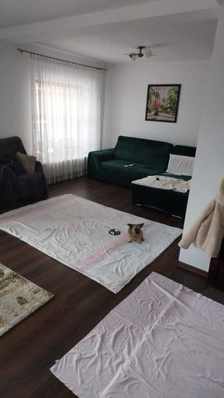 Casă cu 5 camere cu Canalizare în Valea Adâncă