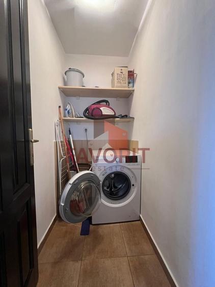 Apartament cu 3 camere decomandat, mobilat în Mircea cel Bătrân